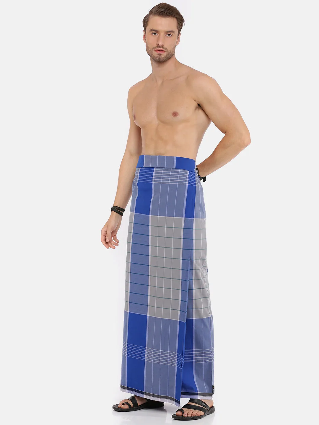 SUMMER COLLECTION 2023 - 33