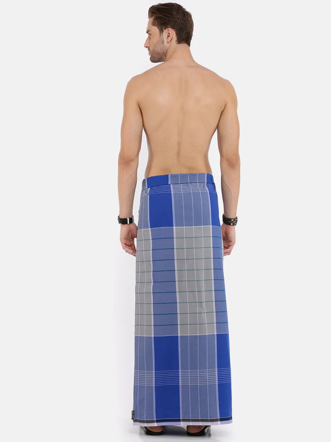 SUMMER COLLECTION 2023 - 33